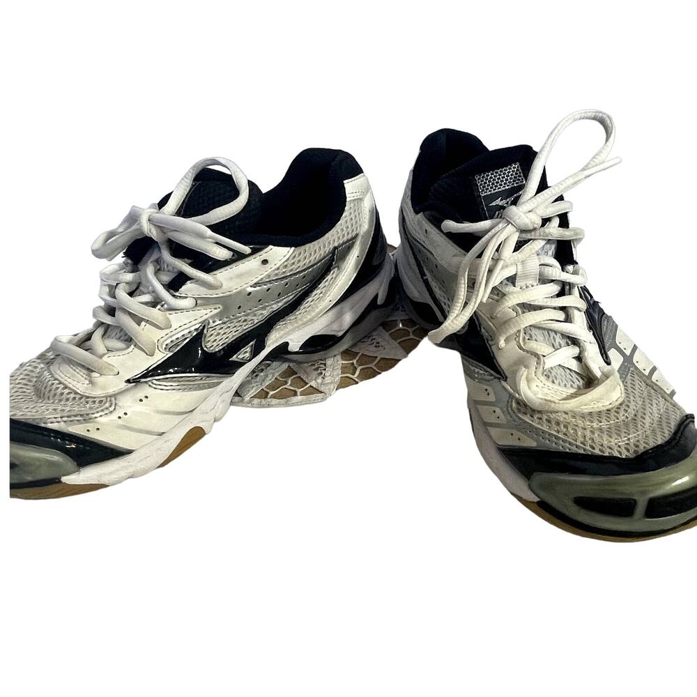 Mizuno Wave Bolt Women's Size 7.5W Volleyball Sneakers Black & White shoe